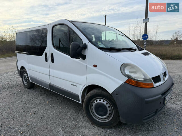 Белый Рено Трафик, объемом двигателя 1.9 л и пробегом 241 тыс. км за 5100 $, фото 7 на Automoto.ua