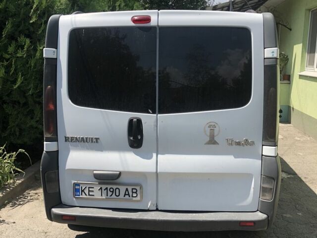 Белый Рено Трафик, объемом двигателя 1.9 л и пробегом 1 тыс. км за 6000 $, фото 3 на Automoto.ua