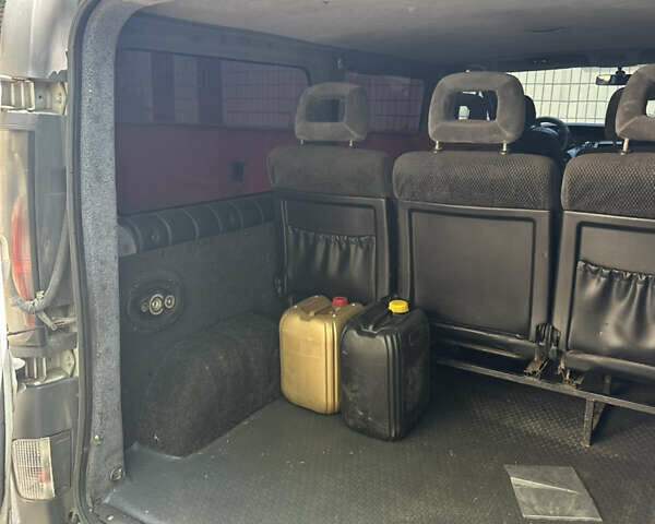 Белый Рено Трафик, объемом двигателя 1.9 л и пробегом 450 тыс. км за 7999 $, фото 6 на Automoto.ua