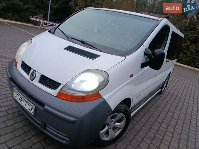 Белый Рено Трафик, объемом двигателя 1.87 л и пробегом 317 тыс. км за 6000 $, фото 22 на Automoto.ua