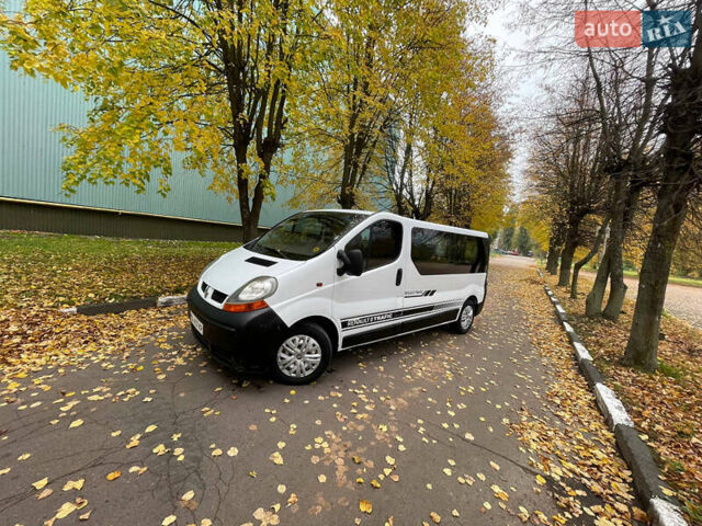 Белый Рено Трафик, объемом двигателя 1.87 л и пробегом 380 тыс. км за 6400 $, фото 22 на Automoto.ua