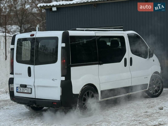 Білий Рено Трафік, об'ємом двигуна 1.9 л та пробігом 290 тис. км за 5999 $, фото 5 на Automoto.ua