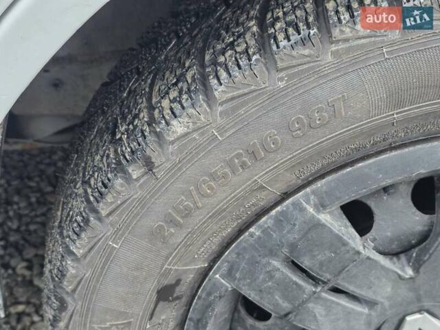 Белый Рено Трафик, объемом двигателя 1.9 л и пробегом 682 тыс. км за 4999 $, фото 4 на Automoto.ua