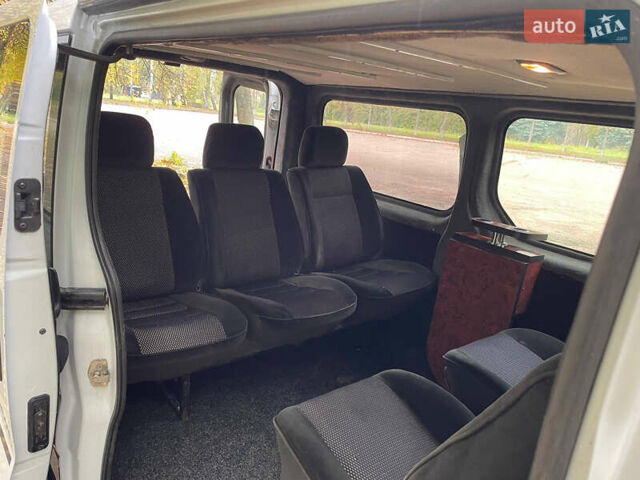 Белый Рено Трафик, объемом двигателя 1.87 л и пробегом 380 тыс. км за 6400 $, фото 30 на Automoto.ua