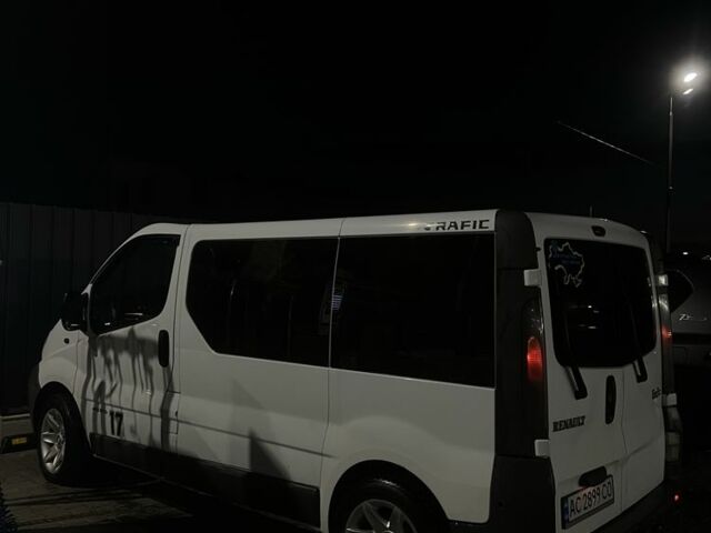 Белый Рено Трафик, объемом двигателя 1.9 л и пробегом 350 тыс. км за 5800 $, фото 6 на Automoto.ua