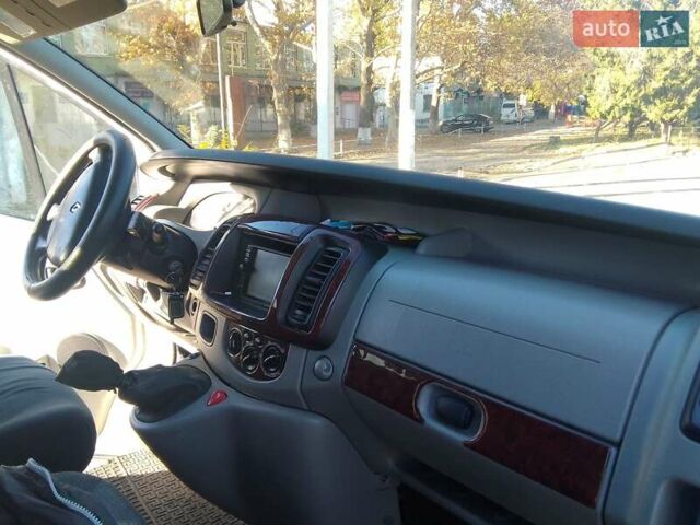 Белый Рено Трафик, объемом двигателя 1.87 л и пробегом 394 тыс. км за 6200 $, фото 12 на Automoto.ua