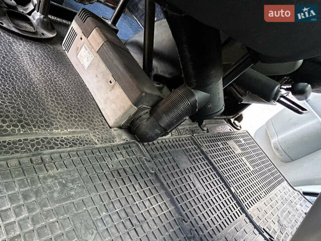 Белый Рено Трафик, объемом двигателя 1.87 л и пробегом 420 тыс. км за 7500 $, фото 24 на Automoto.ua