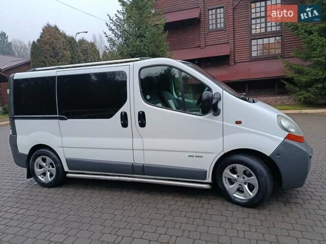 Белый Рено Трафик, объемом двигателя 1.87 л и пробегом 317 тыс. км за 6000 $, фото 13 на Automoto.ua