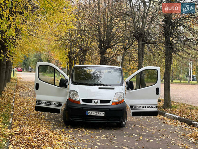 Белый Рено Трафик, объемом двигателя 1.87 л и пробегом 380 тыс. км за 6400 $, фото 44 на Automoto.ua