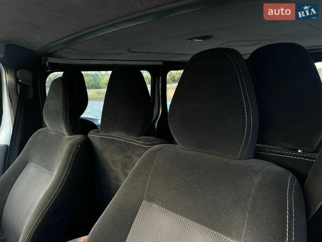Білий Рено Трафік, об'ємом двигуна 1.9 л та пробігом 290 тис. км за 6850 $, фото 22 на Automoto.ua