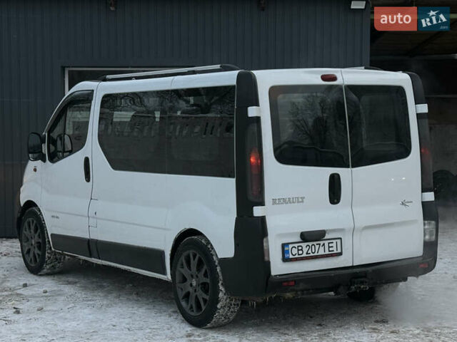 Білий Рено Трафік, об'ємом двигуна 1.9 л та пробігом 290 тис. км за 5999 $, фото 7 на Automoto.ua