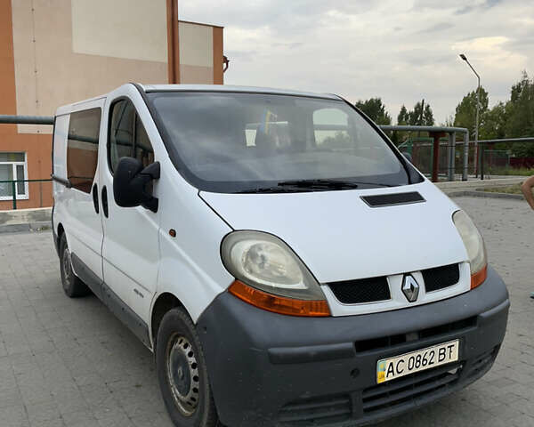 Білий Рено Трафік, об'ємом двигуна 1.9 л та пробігом 344 тис. км за 5600 $, фото 2 на Automoto.ua