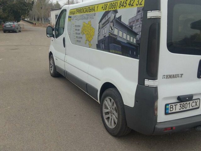 Білий Рено Трафік, об'ємом двигуна 1.87 л та пробігом 394 тис. км за 6200 $, фото 1 на Automoto.ua
