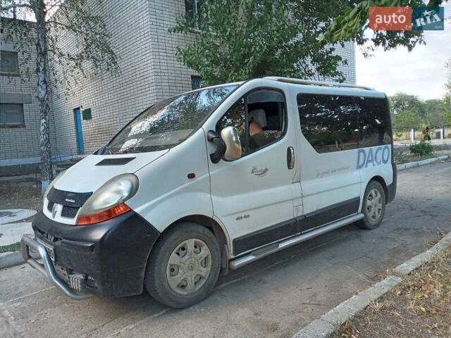 Білий Рено Трафік, об'ємом двигуна 1.9 л та пробігом 500 тис. км за 7500 $, фото 2 на Automoto.ua