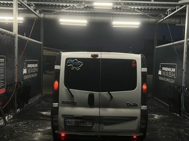 Белый Рено Трафик, объемом двигателя 1.9 л и пробегом 350 тыс. км за 5800 $, фото 7 на Automoto.ua