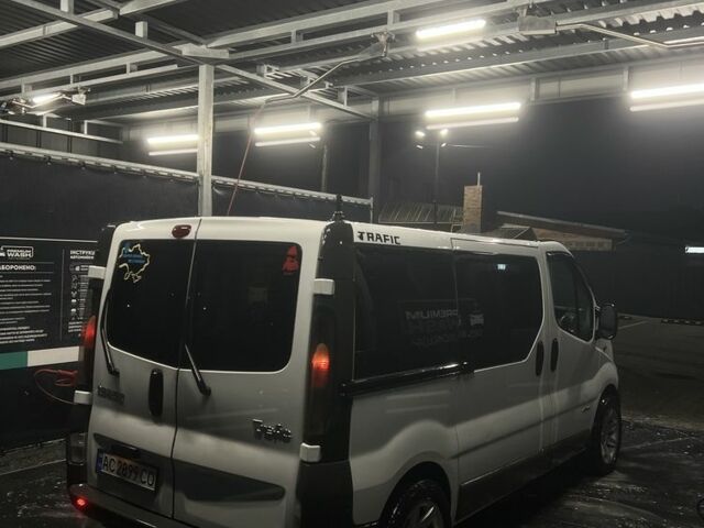 Белый Рено Трафик, объемом двигателя 1.9 л и пробегом 350 тыс. км за 5800 $, фото 3 на Automoto.ua