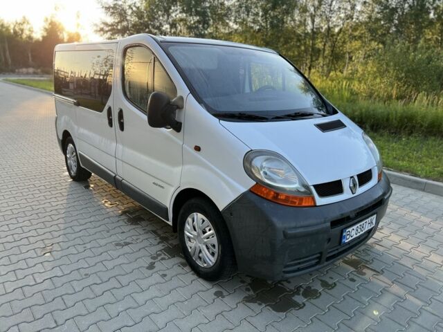 Білий Рено Трафік, об'ємом двигуна 1.9 л та пробігом 380 тис. км за 5100 $, фото 8 на Automoto.ua