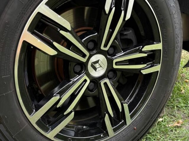 Белый Рено Трафик, объемом двигателя 1.9 л и пробегом 397 тыс. км за 8000 $, фото 5 на Automoto.ua