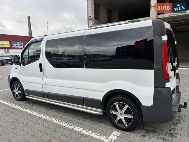 Белый Рено Трафик, объемом двигателя 1.9 л и пробегом 312 тыс. км за 7550 $, фото 14 на Automoto.ua