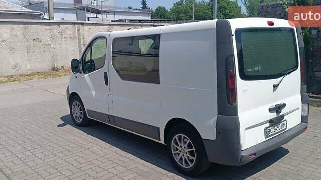 Білий Рено Трафік, об'ємом двигуна 1.9 л та пробігом 417 тис. км за 5500 $, фото 5 на Automoto.ua
