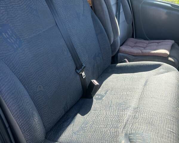 Белый Рено Трафик, объемом двигателя 1.87 л и пробегом 430 тыс. км за 6800 $, фото 8 на Automoto.ua