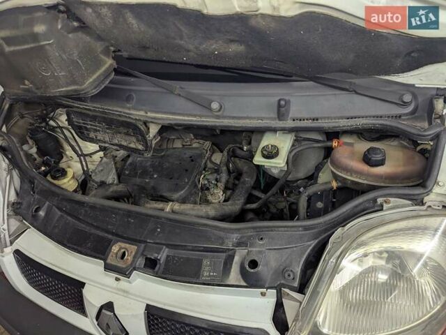 Білий Рено Трафік, об'ємом двигуна 1.87 л та пробігом 304 тис. км за 5650 $, фото 18 на Automoto.ua