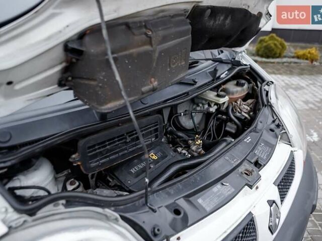 Білий Рено Трафік, об'ємом двигуна 1.87 л та пробігом 301 тис. км за 7700 $, фото 24 на Automoto.ua
