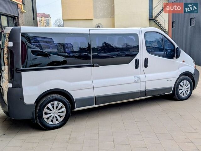 Белый Рено Трафик, объемом двигателя 1.87 л и пробегом 399 тыс. км за 5999 $, фото 6 на Automoto.ua