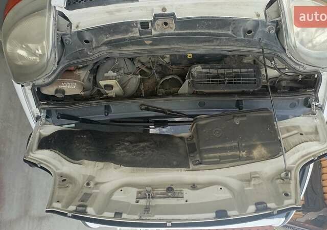 Білий Рено Трафік, об'ємом двигуна 1.87 л та пробігом 205 тис. км за 7100 $, фото 27 на Automoto.ua