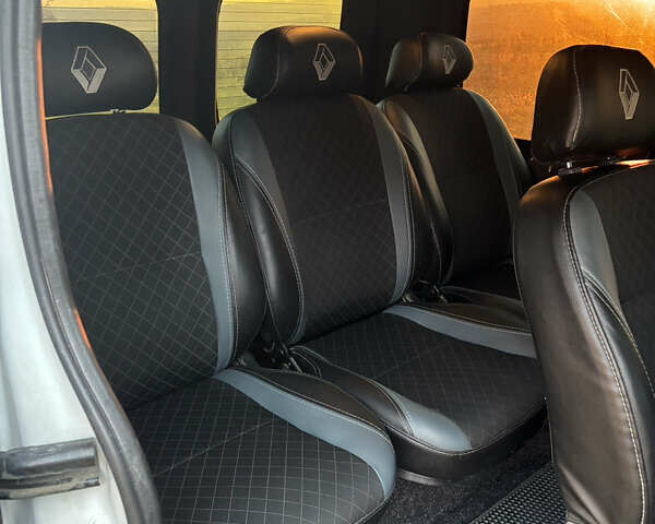 Белый Рено Трафик, объемом двигателя 1.87 л и пробегом 490 тыс. км за 7200 $, фото 12 на Automoto.ua