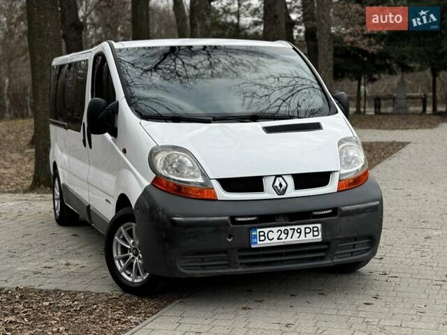 Белый Рено Трафик, объемом двигателя 1.87 л и пробегом 281 тыс. км за 5850 $, фото 12 на Automoto.ua