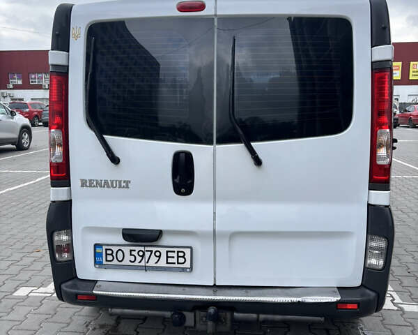 Белый Рено Трафик, объемом двигателя 1.9 л и пробегом 312 тыс. км за 7550 $, фото 12 на Automoto.ua