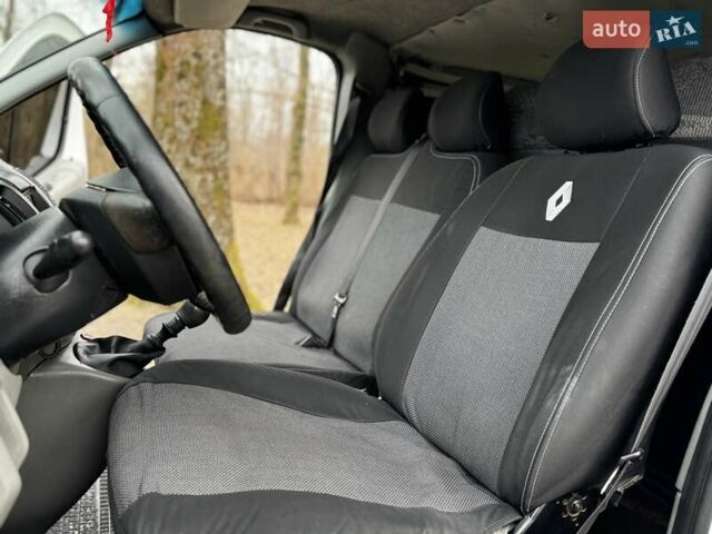 Белый Рено Трафик, объемом двигателя 1.87 л и пробегом 281 тыс. км за 5850 $, фото 28 на Automoto.ua