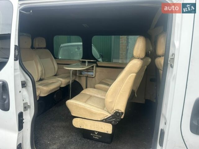 Белый Рено Трафик, объемом двигателя 1.87 л и пробегом 200 тыс. км за 5999 $, фото 7 на Automoto.ua