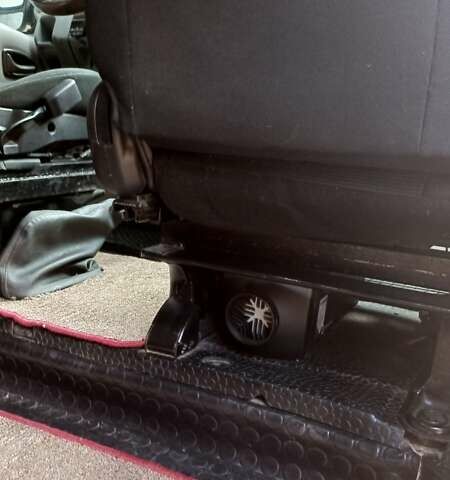 Білий Рено Трафік, об'ємом двигуна 1.87 л та пробігом 205 тис. км за 7100 $, фото 6 на Automoto.ua