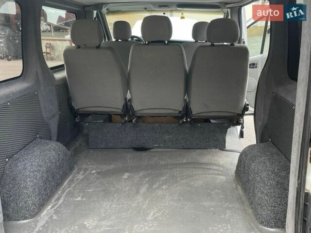 Білий Рено Трафік, об'ємом двигуна 1.9 л та пробігом 100 тис. км за 5700 $, фото 18 на Automoto.ua