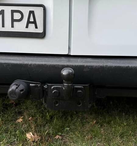 Белый Рено Трафик, объемом двигателя 1.9 л и пробегом 397 тыс. км за 8000 $, фото 11 на Automoto.ua