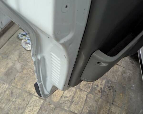 Білий Рено Трафік, об'ємом двигуна 1.87 л та пробігом 304 тис. км за 5650 $, фото 15 на Automoto.ua