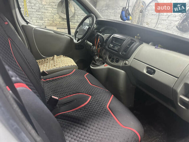 Білий Рено Трафік, об'ємом двигуна 1.87 л та пробігом 440 тис. км за 5000 $, фото 10 на Automoto.ua