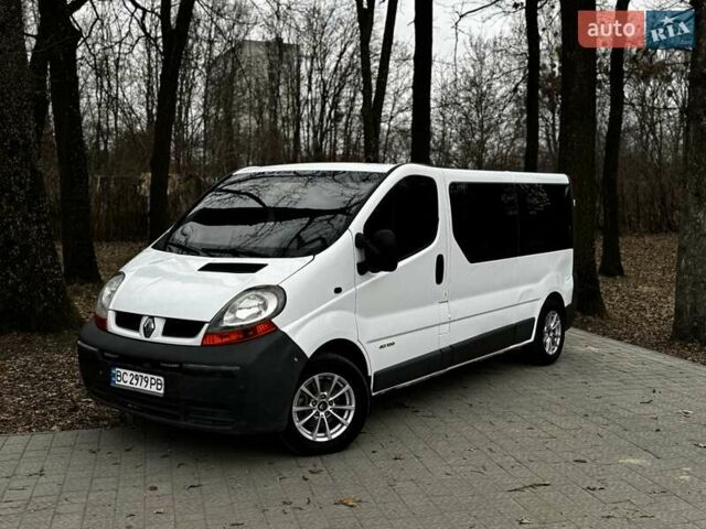 Белый Рено Трафик, объемом двигателя 1.87 л и пробегом 281 тыс. км за 5850 $, фото 3 на Automoto.ua