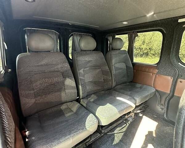 Белый Рено Трафик, объемом двигателя 1.9 л и пробегом 300 тыс. км за 6000 $, фото 4 на Automoto.ua