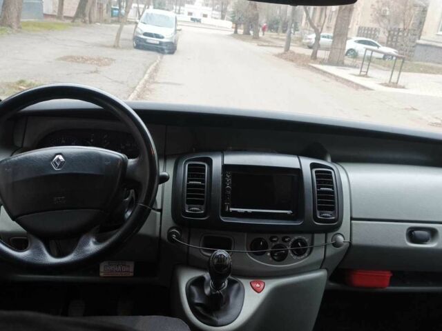Белый Рено Трафик, объемом двигателя 1.9 л и пробегом 316 тыс. км за 8186 $, фото 1 на Automoto.ua