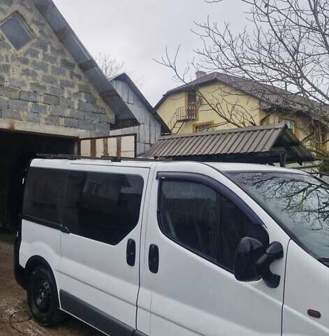 Белый Рено Трафик, объемом двигателя 1.87 л и пробегом 358 тыс. км за 6300 $, фото 5 на Automoto.ua