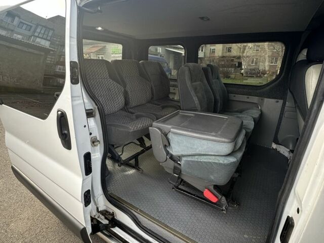 Белый Рено Трафик, объемом двигателя 1.9 л и пробегом 280 тыс. км за 7300 $, фото 15 на Automoto.ua