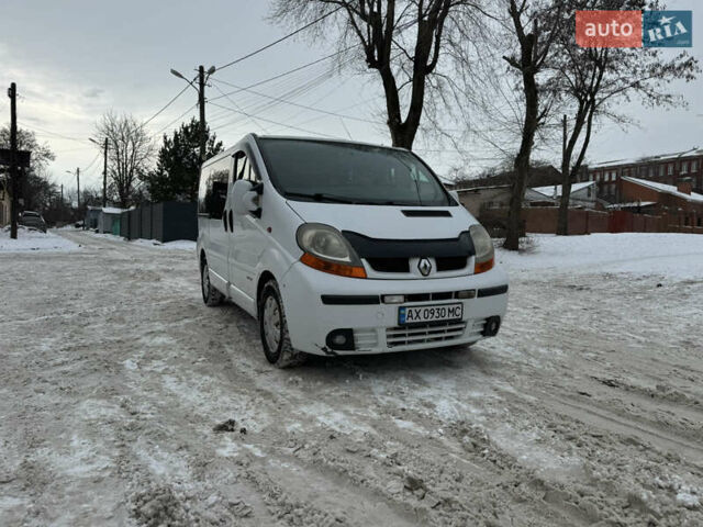 Білий Рено Трафік, об'ємом двигуна 1.87 л та пробігом 299 тис. км за 6499 $, фото 14 на Automoto.ua