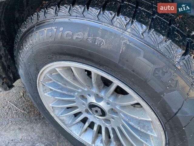 Білий Рено Трафік, об'ємом двигуна 1.87 л та пробігом 380 тис. км за 6700 $, фото 20 на Automoto.ua