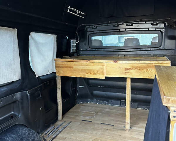 Белый Рено Трафик, объемом двигателя 1.87 л и пробегом 300 тыс. км за 6200 $, фото 15 на Automoto.ua