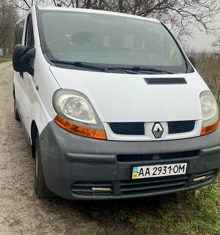 Белый Рено Трафик, объемом двигателя 1.87 л и пробегом 265 тыс. км за 6200 $, фото 6 на Automoto.ua