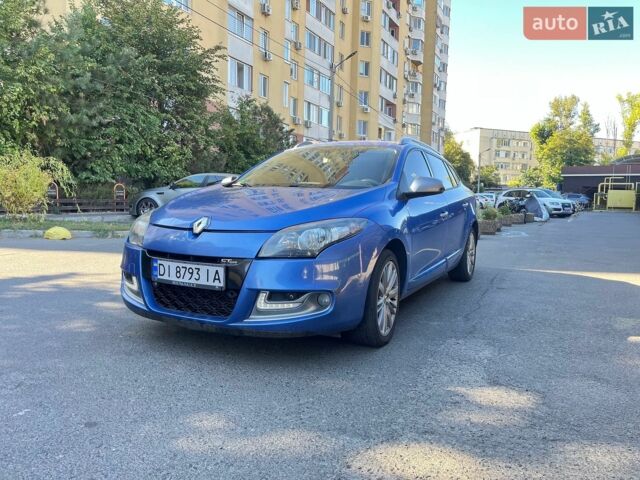 Белый Рено Трафик, объемом двигателя 1.9 л и пробегом 219 тыс. км за 8800 $, фото 67 на Automoto.ua