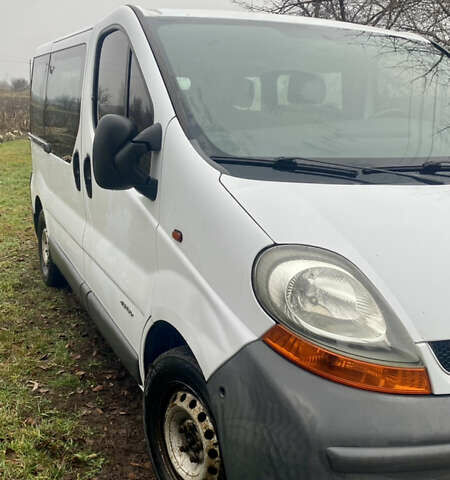 Белый Рено Трафик, объемом двигателя 1.87 л и пробегом 265 тыс. км за 6200 $, фото 10 на Automoto.ua